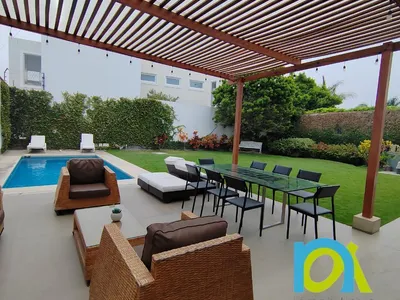 Venta de Casa en Chorrillos - Lima 6 Dormitorios 
