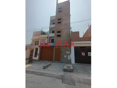 Venta De Departamento En Casco , Sol De Huampani