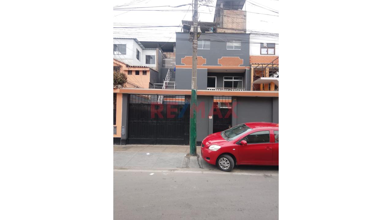 Se Vende Departamento De 90 M2 En Las Flores
