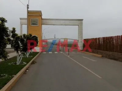 Venta de Terreno / Lote en - Barranca 0 Dormitorio 