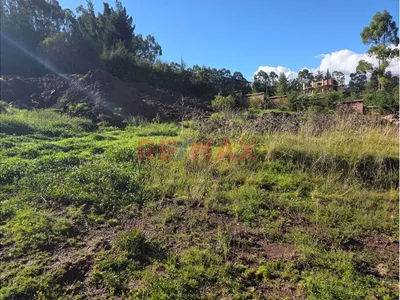 Venta De Amplio Terreno De 1,621.77M² En Urb. Santa María – Cusco