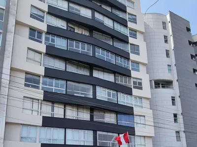 Venta de Departamento en Santiago de Surco - Lima 3 Dormitorios