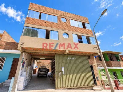 Vendo Casa De 4 Pisos + Local Comercial Ferretero En Independencia – Tahuantinsuyo! 🏗️🔹