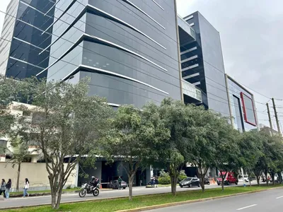Alquiler de Oficina en Santiago de Surco - Lima 0 Dormitorio 