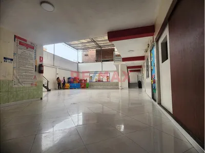 Comas Se Vende Colegio, Ideal Taller Almacen