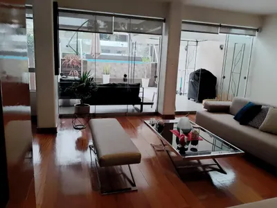 Departamento en venta · Avenida Velasco Astete 9, Santiago de Surco · 227 m², 3 dorm.