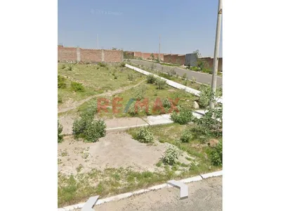 Venta De Terreno Urbano En Esquina, A Minutos De La Plaza De Characato