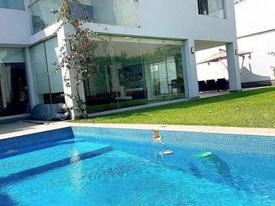 Venta de Casa en La Molina - Lima 4 Dormitorios
