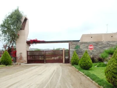 Terreno en venta · Mala · 403 m²