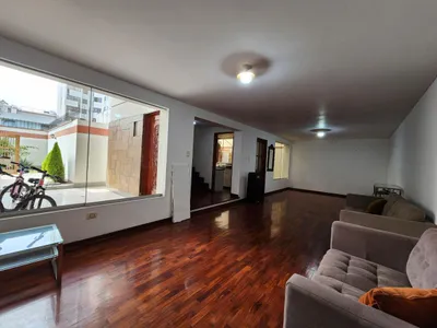 Venta de Casa en San Isidro - Lima 3 Dormitorios 