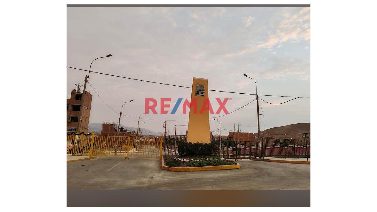 Venta Terreno / Lote En Carabayllo De 1018 M2