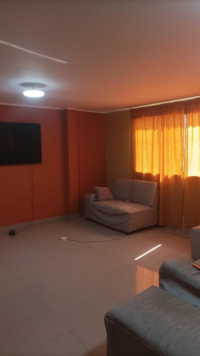 Venta de Casa en San Juan de Miraflores - Lima 8 Dormitorios 