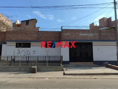 Se Alquila Casa De 182 M² Con Cochera En Urb. Los Libertadores Smp