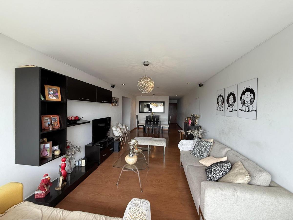 Venta de Departamento en Santiago de Surco - Lima 3 Dormitorios 