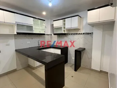 🏡 ¡Tu Nuevo Hogar En Surco Te Espera!📍Ubicado En Una Zona Estratégica De Surco Límite Con Chorrillos, A Unos Minutos De La Universidad Autónoma Y Mall Del Sur.