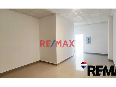 Se Alquila Local Comercial En Avenida Nepomuceno Vargas En San Juan De Miraflores