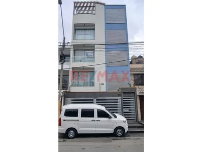 Alquilo Exclusivo Y Seguro Departamento De 90.5 M²: Rodeado De Áreas Verdes