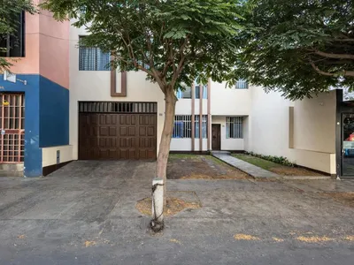 Venta de Casa en - Trujillo 4 Dormitorios 
