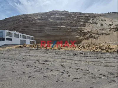 Terreno En Venta Frente A Malecón San Marino