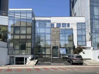 Venta de Local Comercial en San Isidro - Lima 0 Dormitorio 