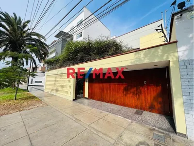 Vendo Hermosa Y Amplia Casa En La Mejor Zona De San Isidro 🏡