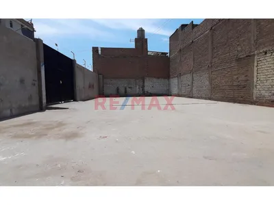 Local Comercial En Alquiler En Smp 201 M2