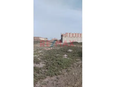Venta De Terreno En Playa Venecia  197.60 M2