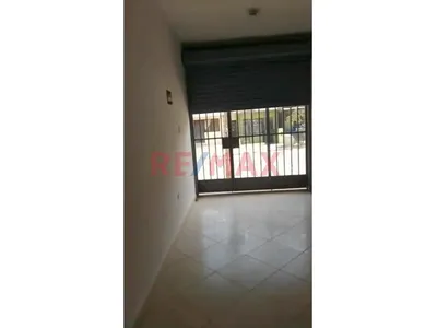 Local Comercial En Alquiler En Avenida En Villa Maria Del Triunfo