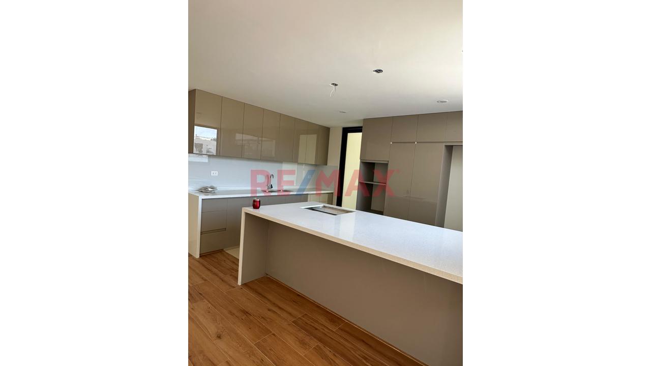 Flat De Lujo En Cerro Colorado – Urbanización Residencial Exclusiva ✨