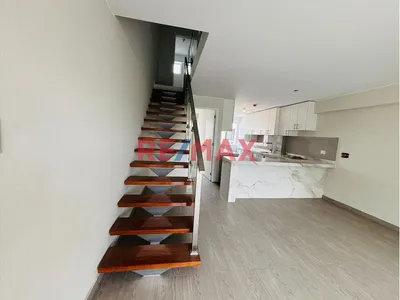 Vendo Departamento Duplex De Extreno, Frente A Parque En Surco