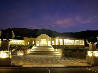 Venta de Local Comercial en Chivay - Caylloma 32 Dormitorios 