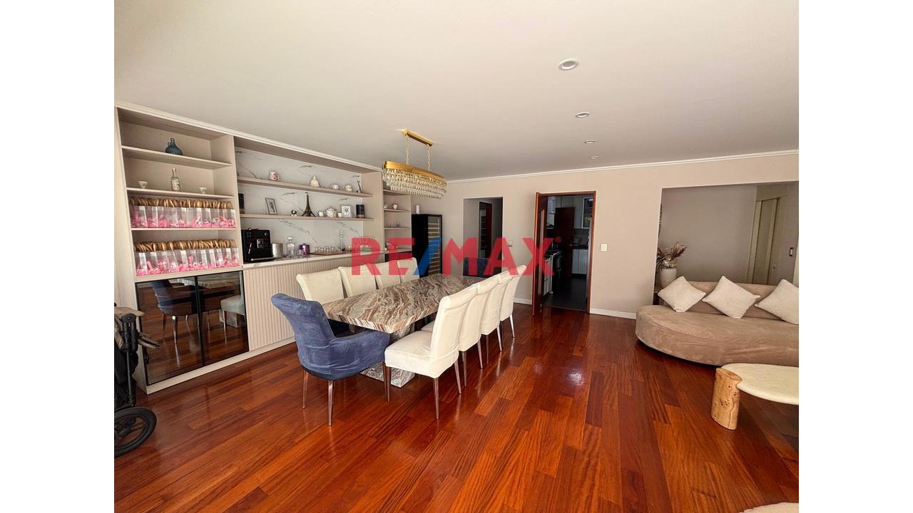 Venta De Hermoso Departamento Primer Piso Frente Al Pentagonito