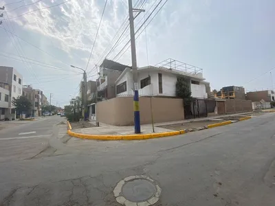 Venta de Casa en Comas - Lima 0 Dormitorio 