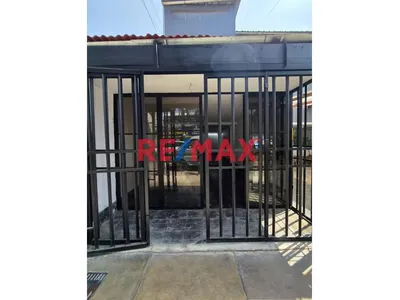 Se Alquila Local Comercial En Av Benavides