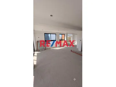 Amplio E Iluminado Triplex Cerca A Universidad Catolica