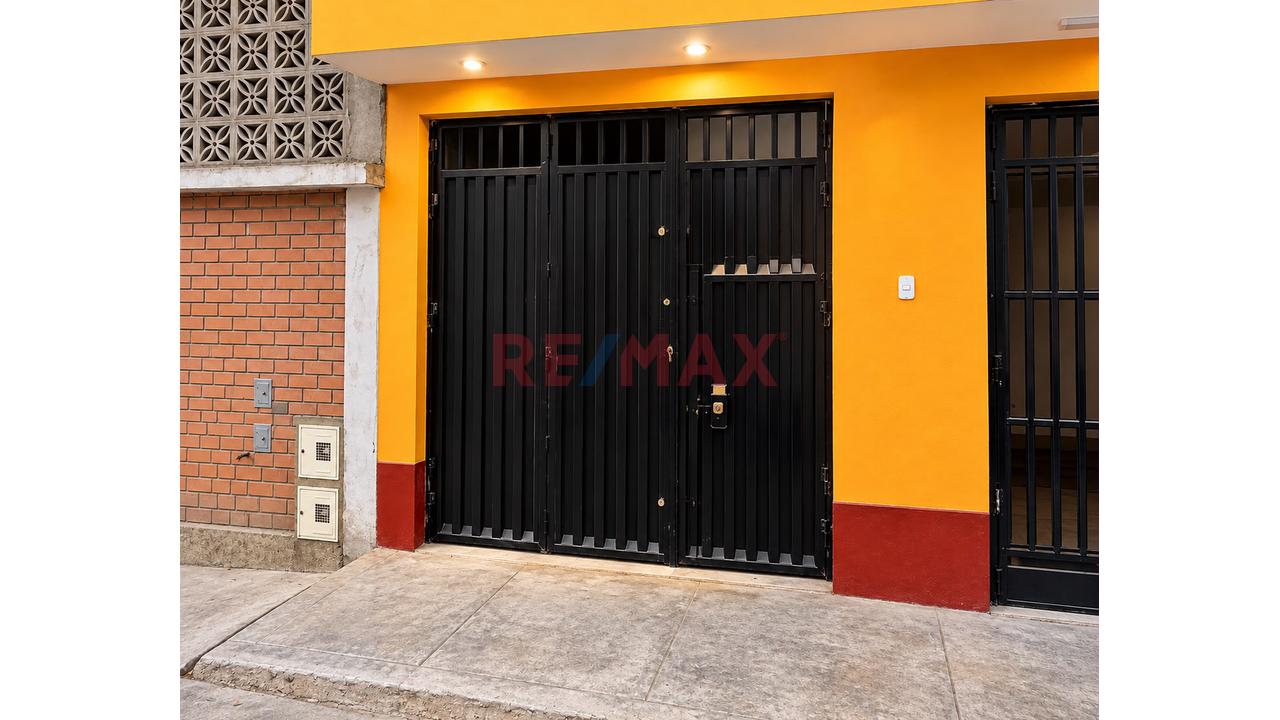 Alquilo Local Comercial 28Mt2, 1Er Piso, Villa María Del Triunfo
