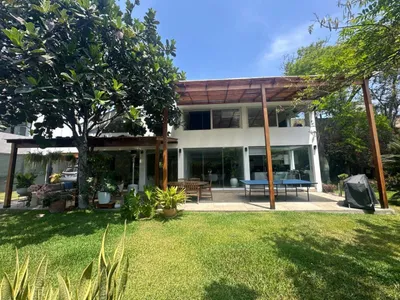 Venta de Casa en Santiago de Surco - Lima 3 Dormitorios