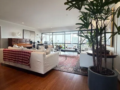 Departamento en venta · Av. Aurelio Miró Quesada 136, San Isidro · 200 m², 3 dorm.