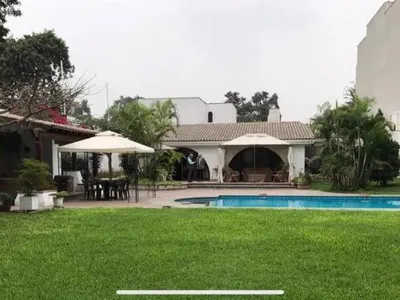 Venta de Terreno / Lote en Santiago de Surco - Lima 4 Dormitorios 