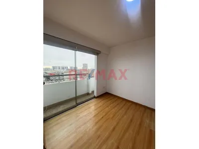 Vive En Lugaar Centrico De Breña En Av Aguarico Cruce Con Zorritos