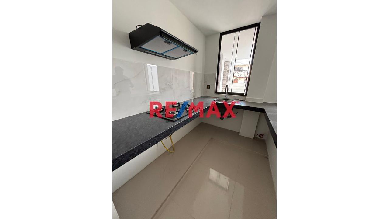 Venta Departamento De Estreno Urb. La Esperanza 80Mt Usd 65.000