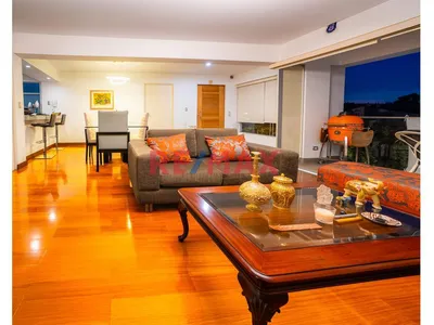 Departamento en venta · Calle Sta Elena Nte 260, Santiago de Surco · 137 m², 4 dorm.