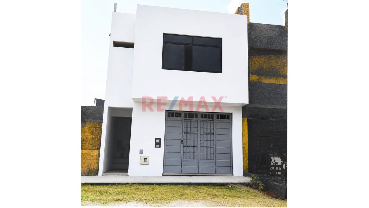 Se Vende Casa En  Urbanizacion Los Molinos De Carabayllo