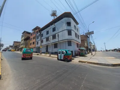 Venta de Casa en Villa El Salvador - Lima 8 Dormitorios 