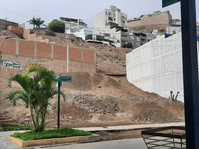 Venta de Terreno / Lote en Santiago de Surco - Lima 0 Dormitorio 
