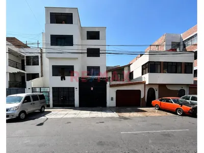 🏢 Local Comercial En Alquiler – Primer Piso De 159 M² En Av. Pacífico, La Perla