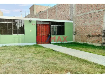 Casa En Alquiler En Urb. Las Palmeras | Ica