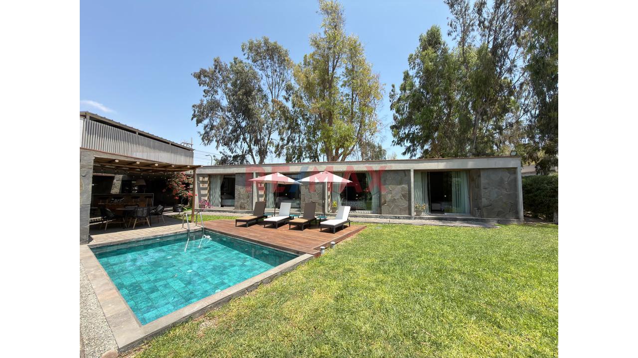 Casa De Campo En Venta - Urb. Fundo Paso Chico - Lurin