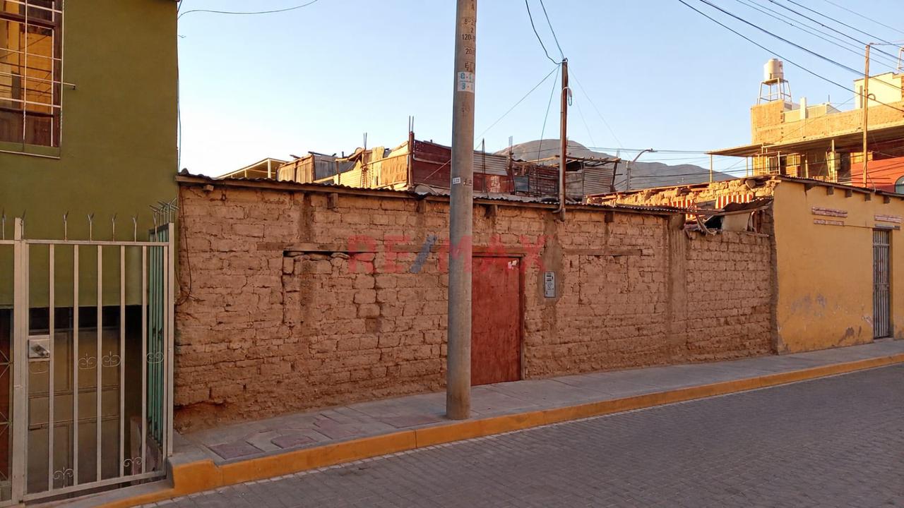¡Amplia Casa En Venta Como Terreno - Samegua