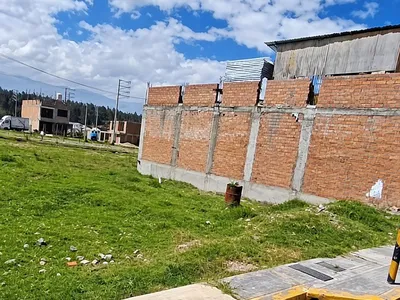 Se alquila terreno en esquina - San Carlos - Huancayo